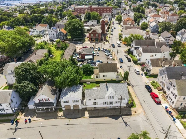 294 Weld St, New Bedford, MA 02740