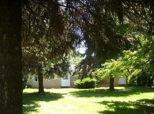 645 N Hubbard Rd, Lowellville, OH 44436