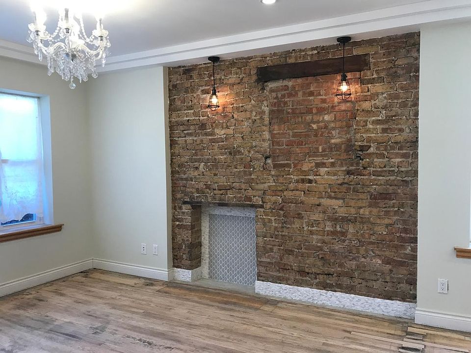 1st image of 4845 W Wabansia Ave #1