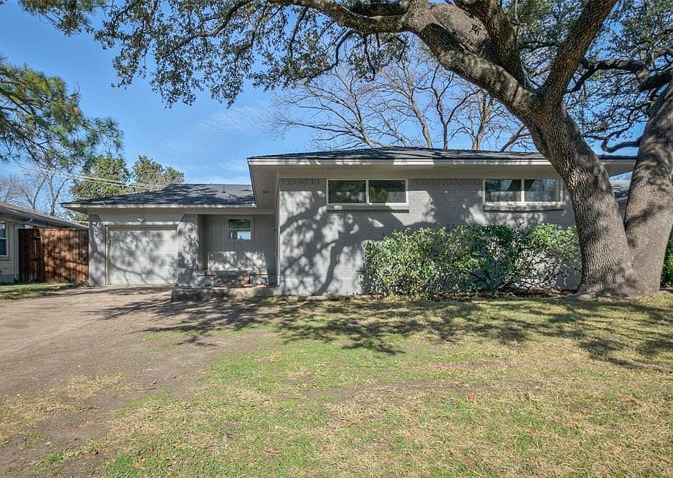 1st image of 2965 Bay Oaks Dr