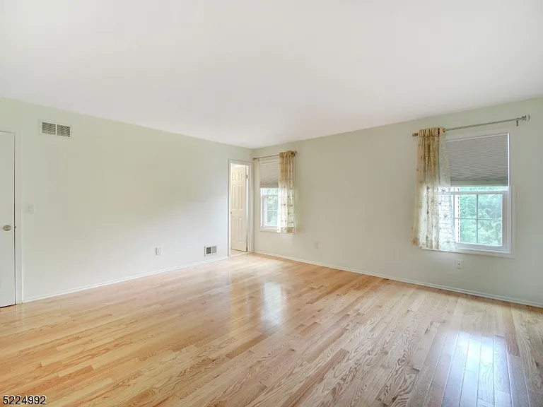 402 Marten Rd — Photo 14