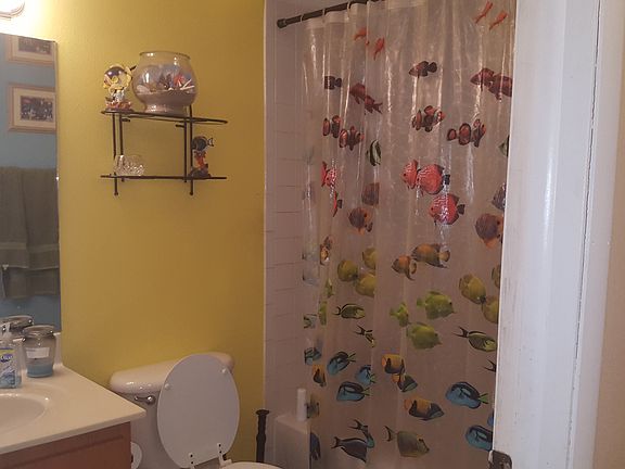 4th image of 12701 Eden Ave