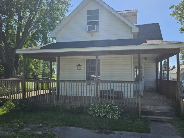 406 S West St, Kempton, IN 46049