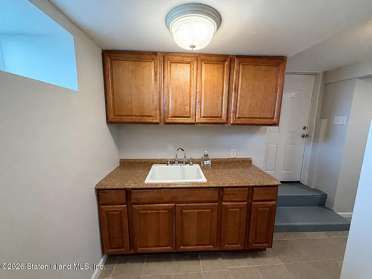 6218 Amboy Rd — Photo 6