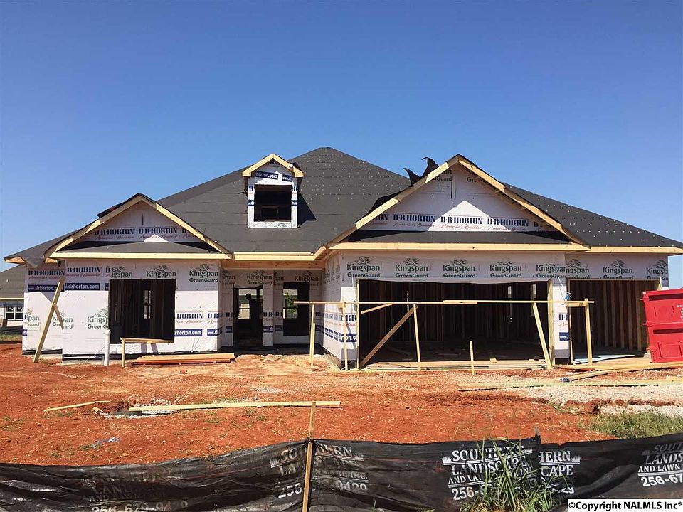 1st image of 111 Walnut Cove Blvd