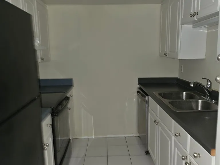 922 Lake Destiny Rd #F — Photo 5
