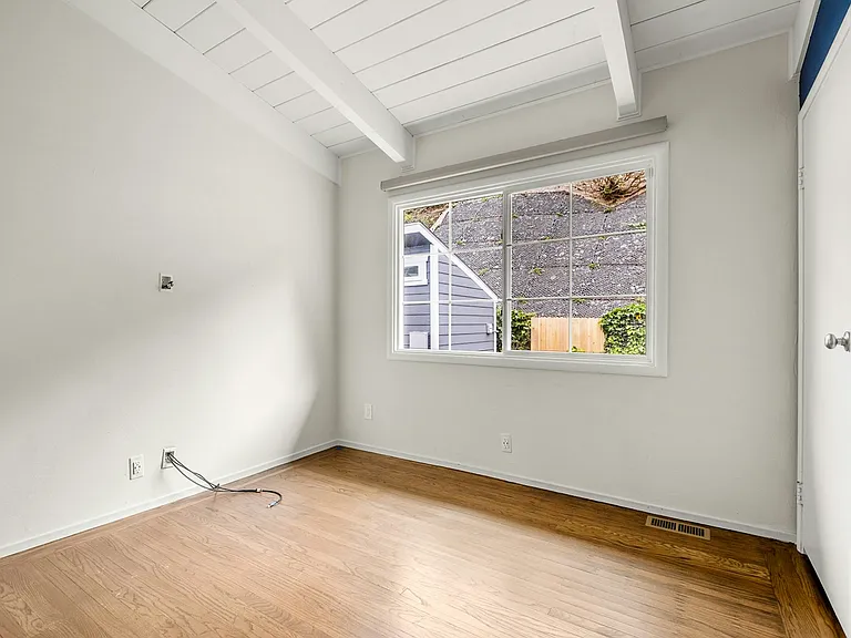 812 Edgemar Ave — Photo 23
