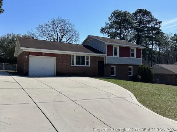 1113 Pleasant Oak Dr, Fayetteville, NC 28314