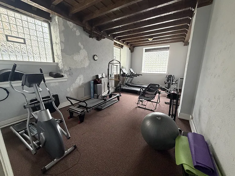 3900 Rose Hill Ave #905 — Photo 25