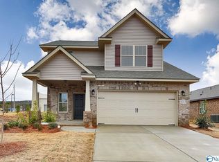 10313 Drymen St SW, Huntsville, AL 35803