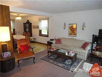 4th image of 8665 Belhaven Dr