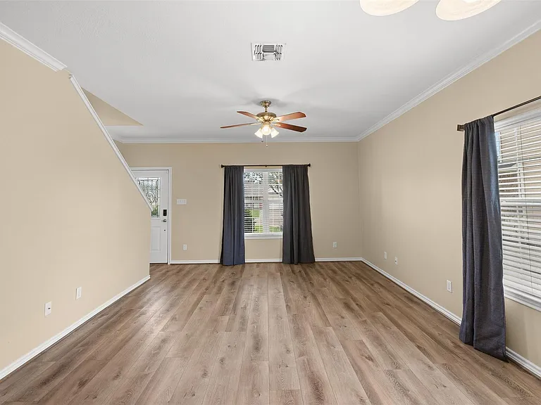 2610 Mandi Ct — Photo 13