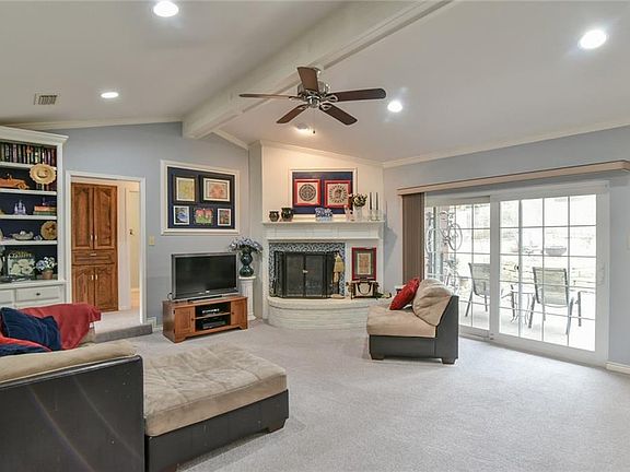 4th image of 4706 Valleycrest Dr