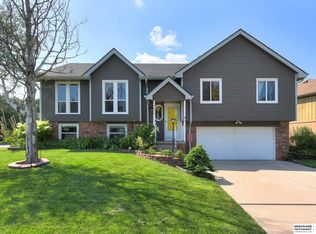 3372 Rahn Blvd, Bellevue, NE 68123