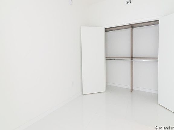 5th image of 851 NE 1st Ave #1410
