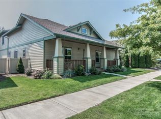 1654 NW Jackpine Ave, Redmond, OR 97756