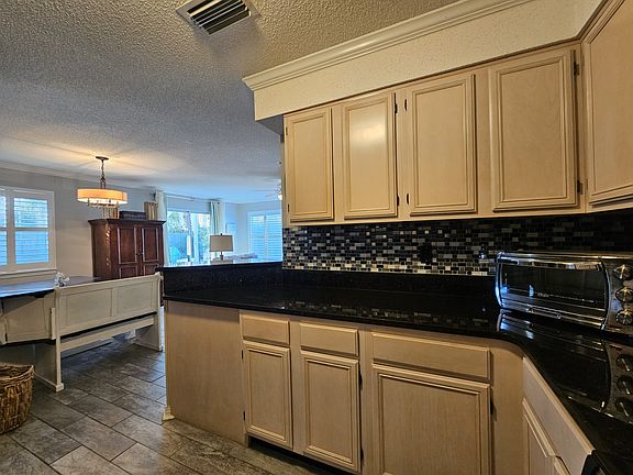 5th image of 705 Gulf Shore Dr Unit 204