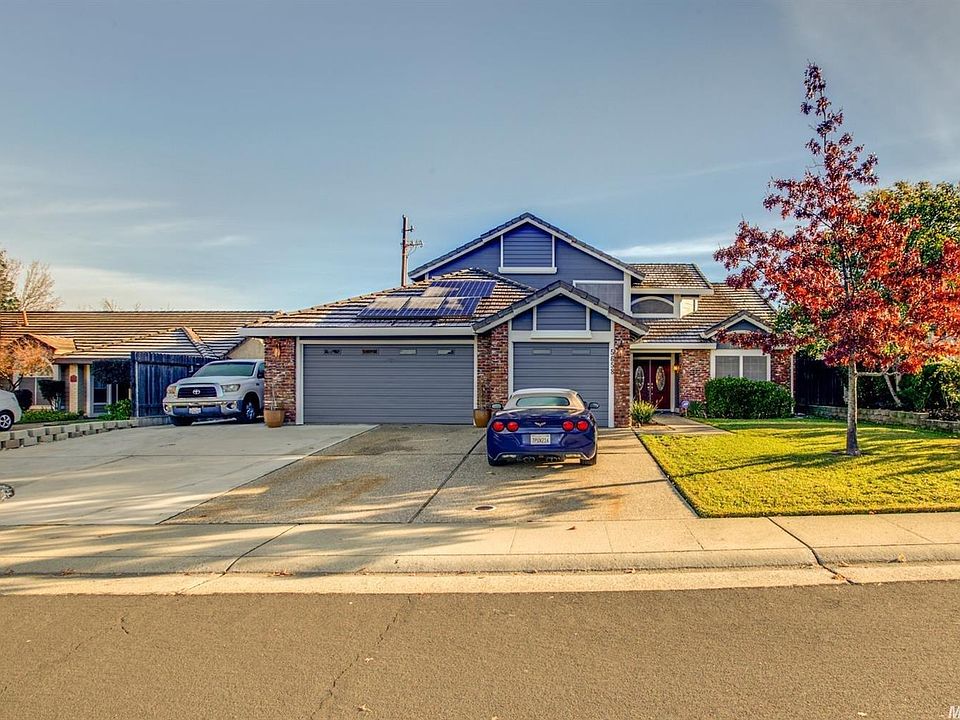 2nd image of 5658 Montclair Cir