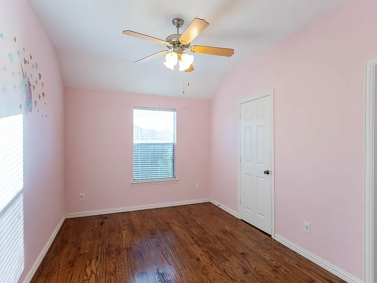 413 Brookmere Ln — Photo 20