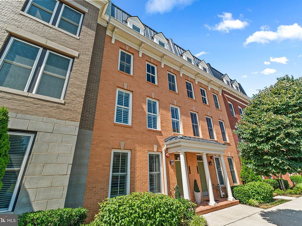 1st image of 714 Bluemont Ave