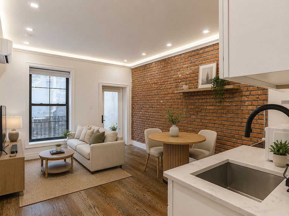 1st image of 43 Columbia Pl #1I
