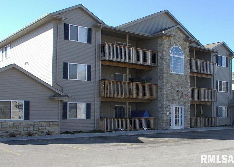1st image of 205 E Price St Unit 103