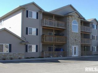 205 E Price St UNIT 103, Eldridge, IA 52748