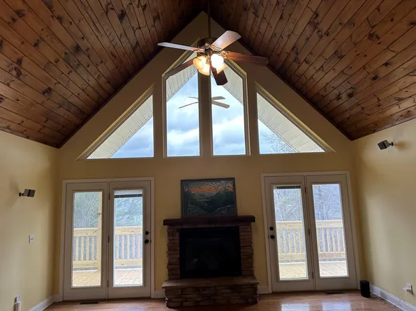 190 Runaway Rd, Blairsville, GA 30512