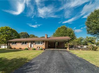 3528 Key St, Hamptonville, NC 27020