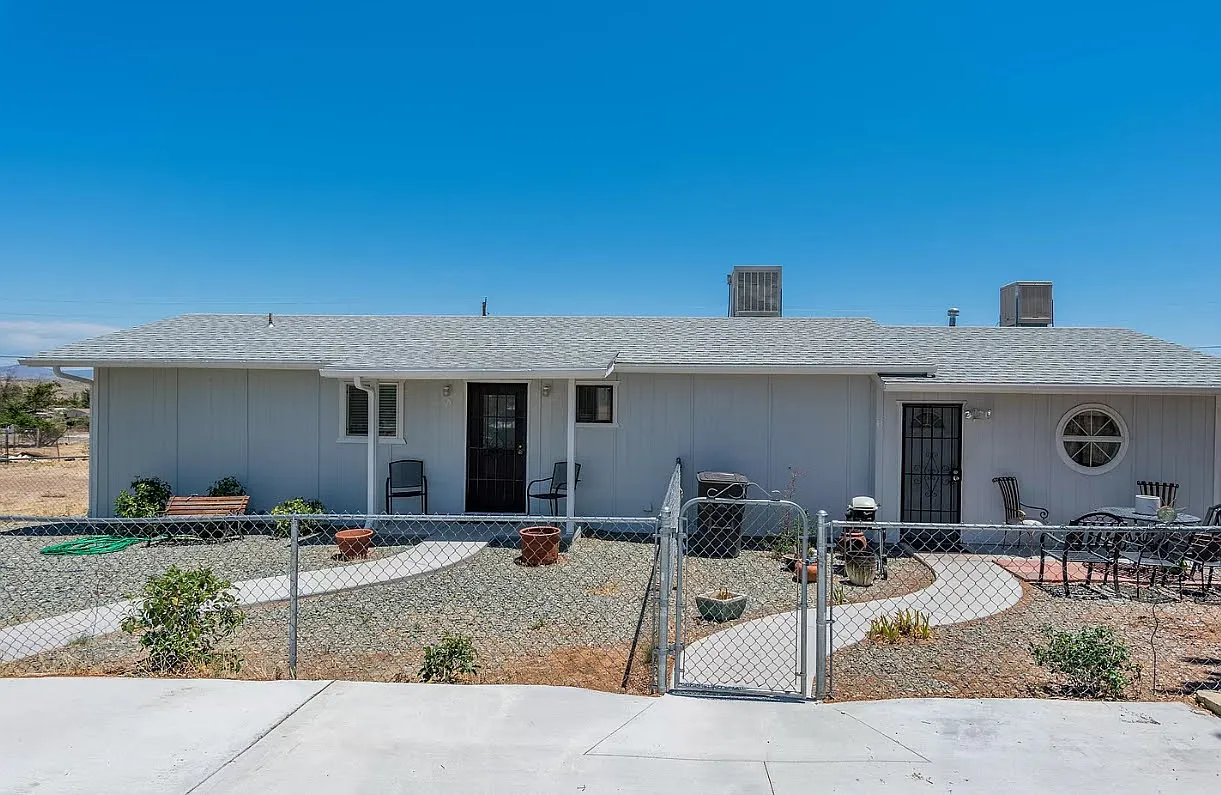 1 bed, 550 sqft, $1,100 — Photo 1