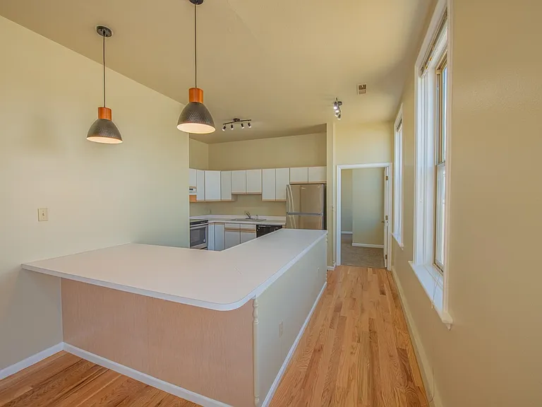 231 S Union Ave #B — Photo 3