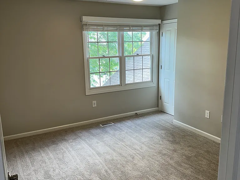 10200 Tammer Dr — Photo 30