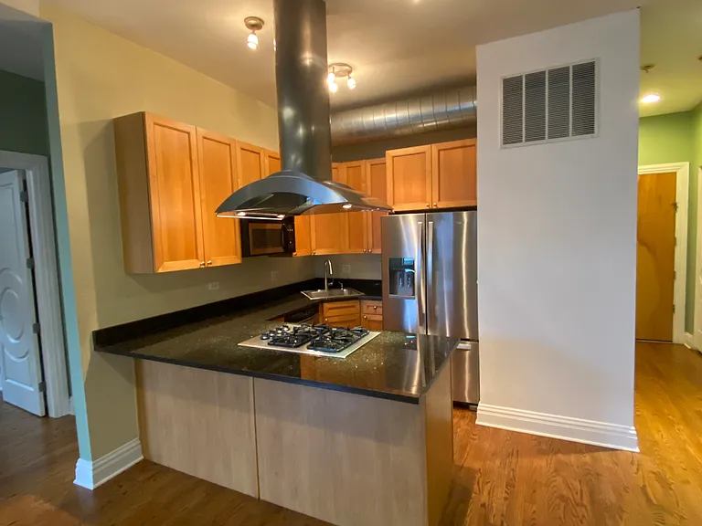 1107 W Lawrence Ave #207 — Photo 3