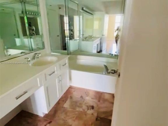 4th image of 3400 NE 192nd St APT 1207
