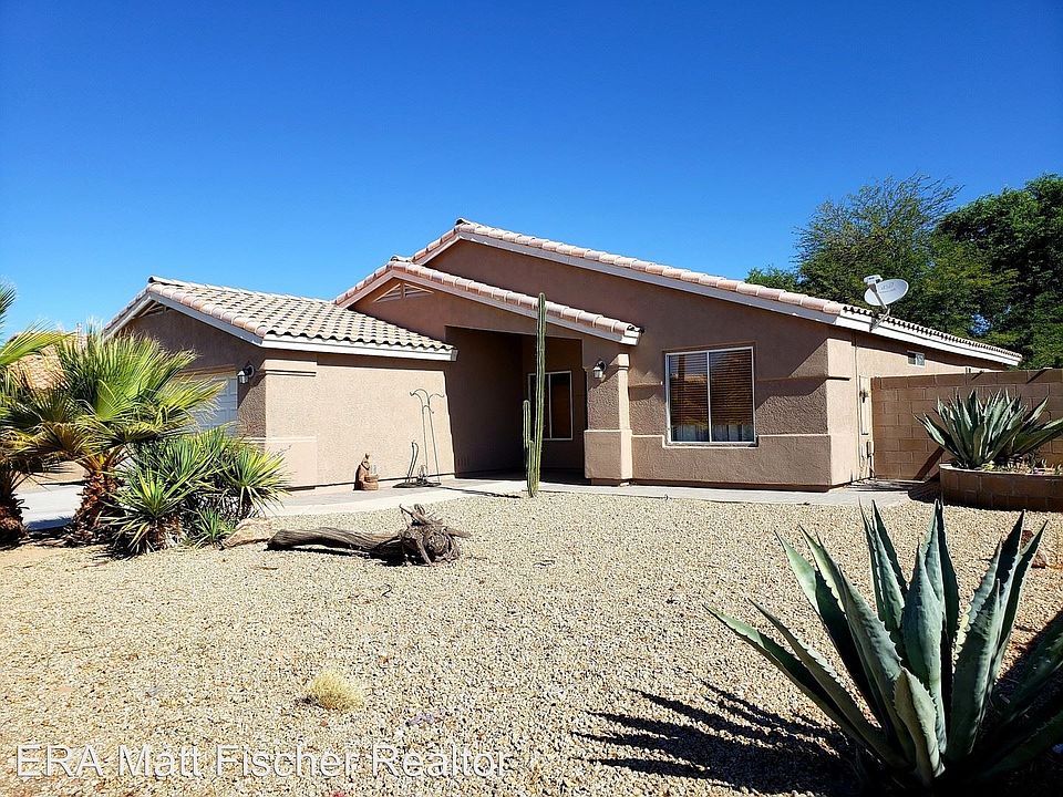 1st image of 10556 E 38th Ln