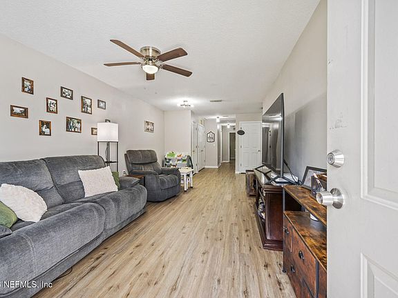 2nd image of 3310 DUANE Avenue