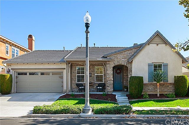 1st image of 40270 Emery Dr