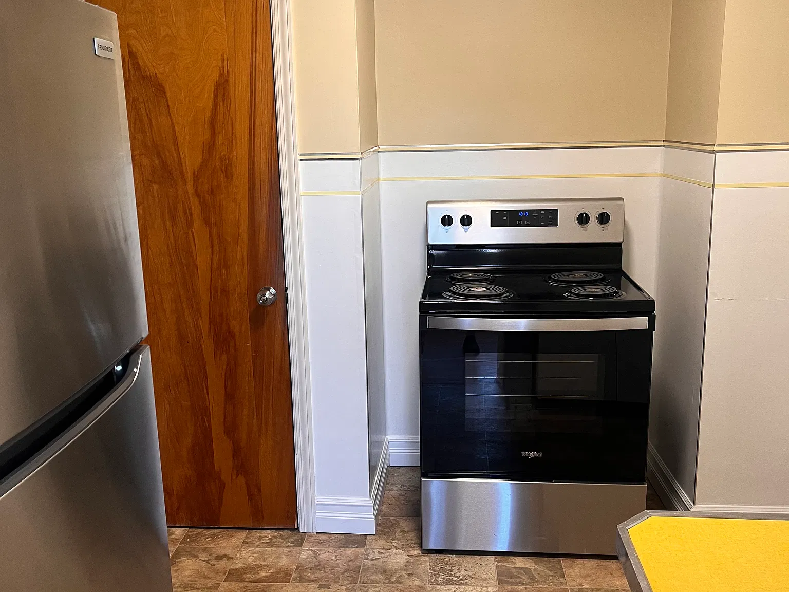 2 bed, 950 sqft, $1,500 — Photo 4
