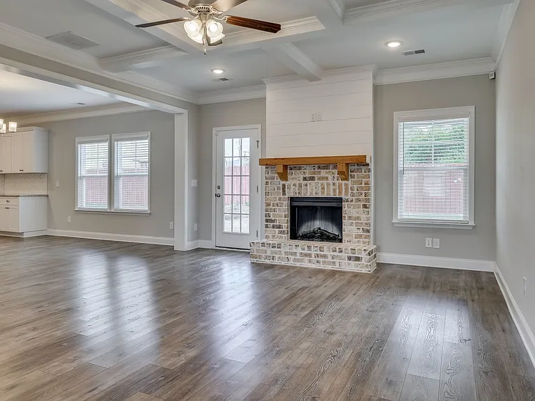 410 Matthew Ln #20 — Photo 12