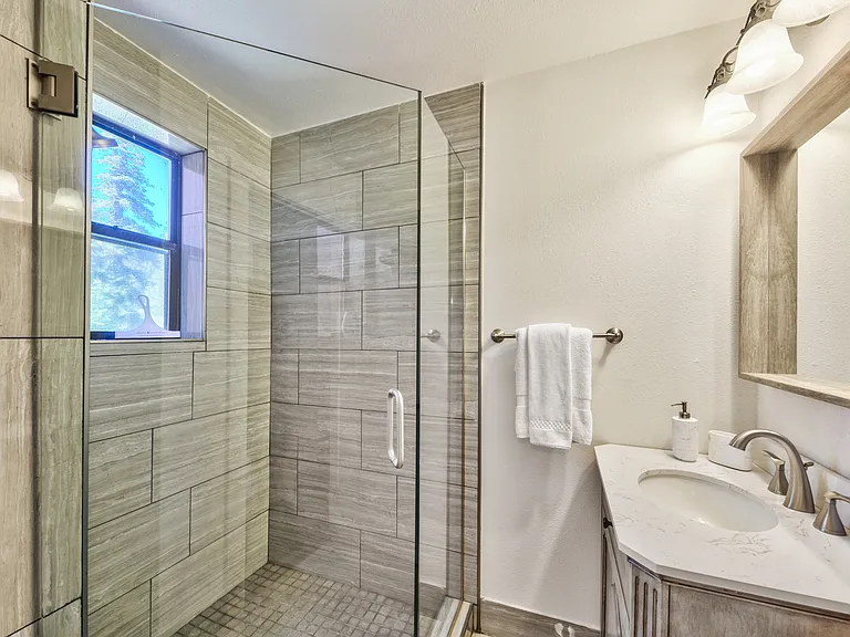 1163 Snow Crest Rd — Photo 13