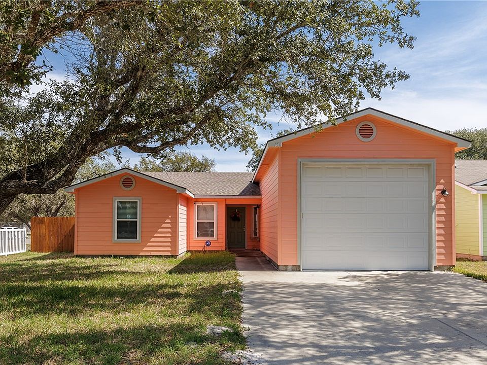 120 Captains Bay Dr, Rockport, TX 78382 Zillow