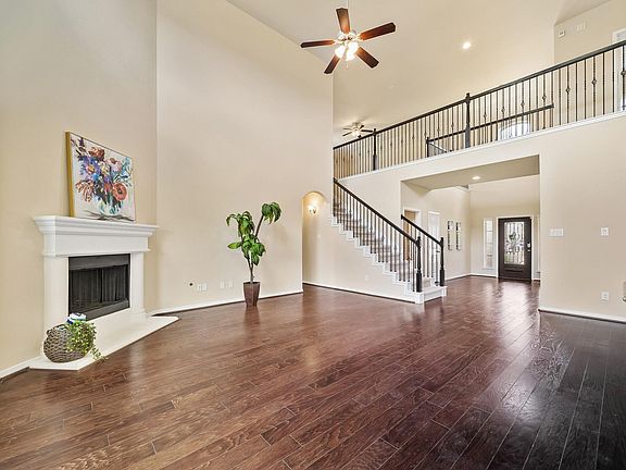 2nd image of 13935 Carncross Ct
