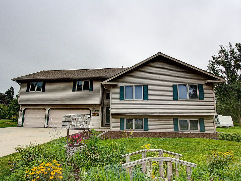 1st image of 609 N Votech Dr