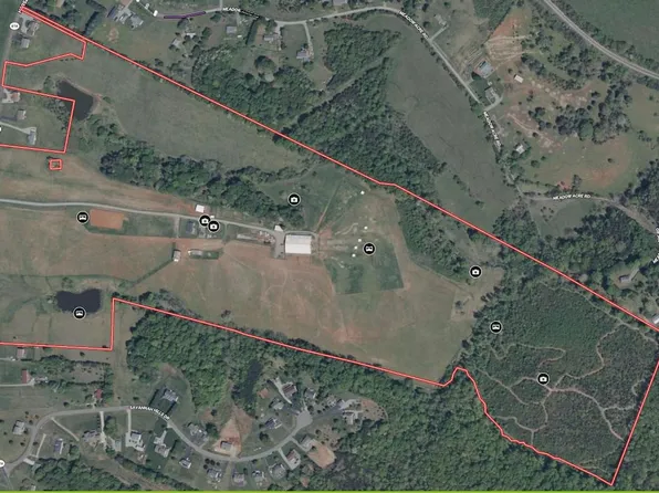 2754 Horseshoe Bend Rd, Moneta, VA 24121