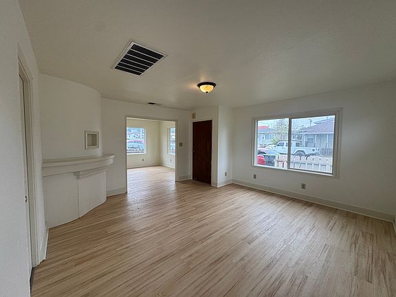 3rd image of 214 Alvarado St