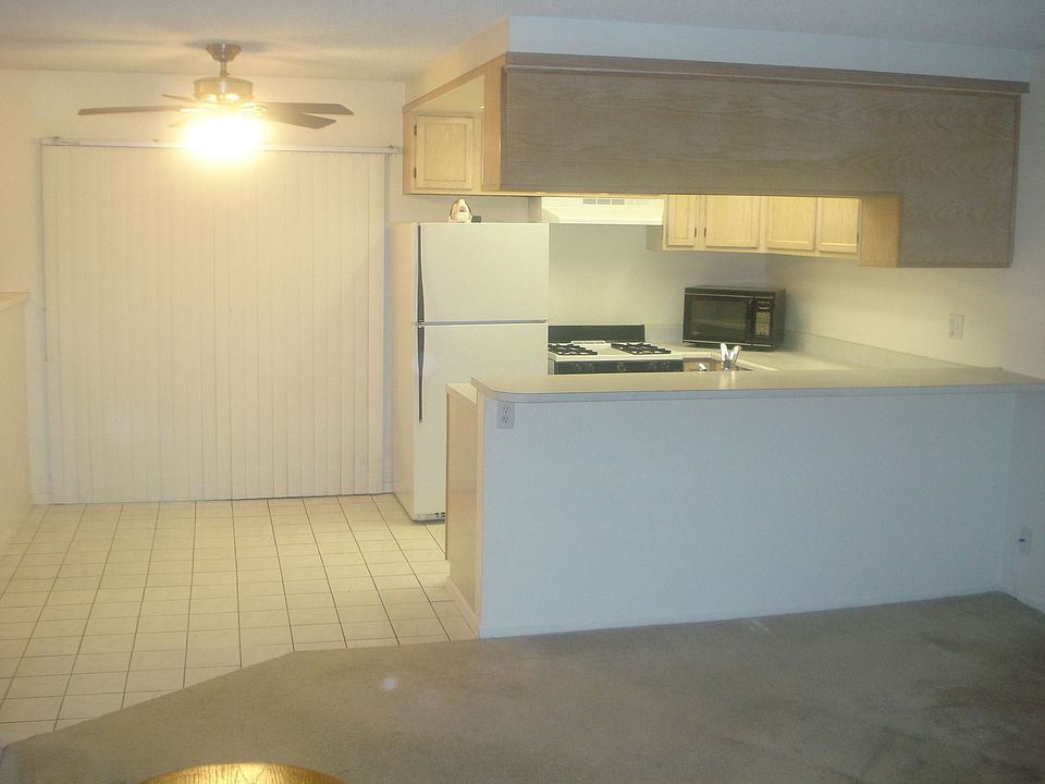 2nd image of 774 W Lambert Rd #125