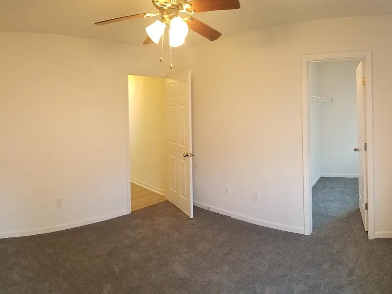113 Sturgeon Bay Dr — Photo 13