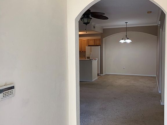 3rd image of 10075 N Gate Pkwy #1003