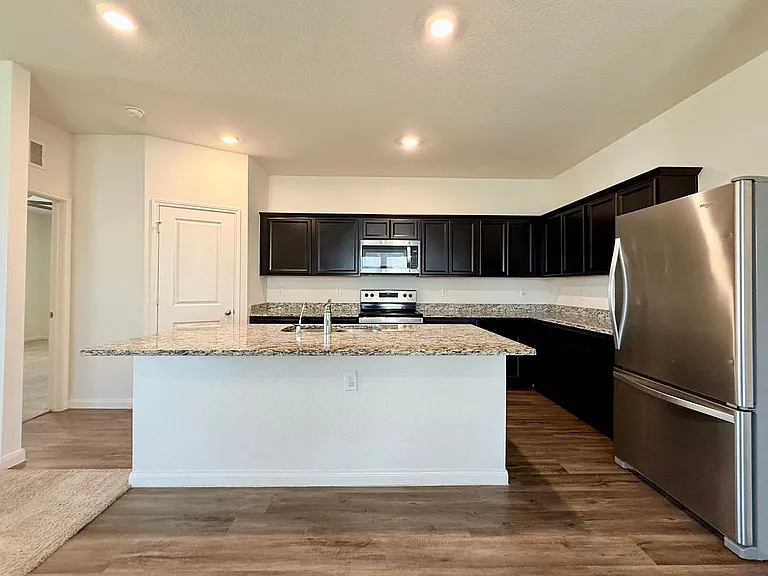 5843 Gulf Mdw — Photo 7
