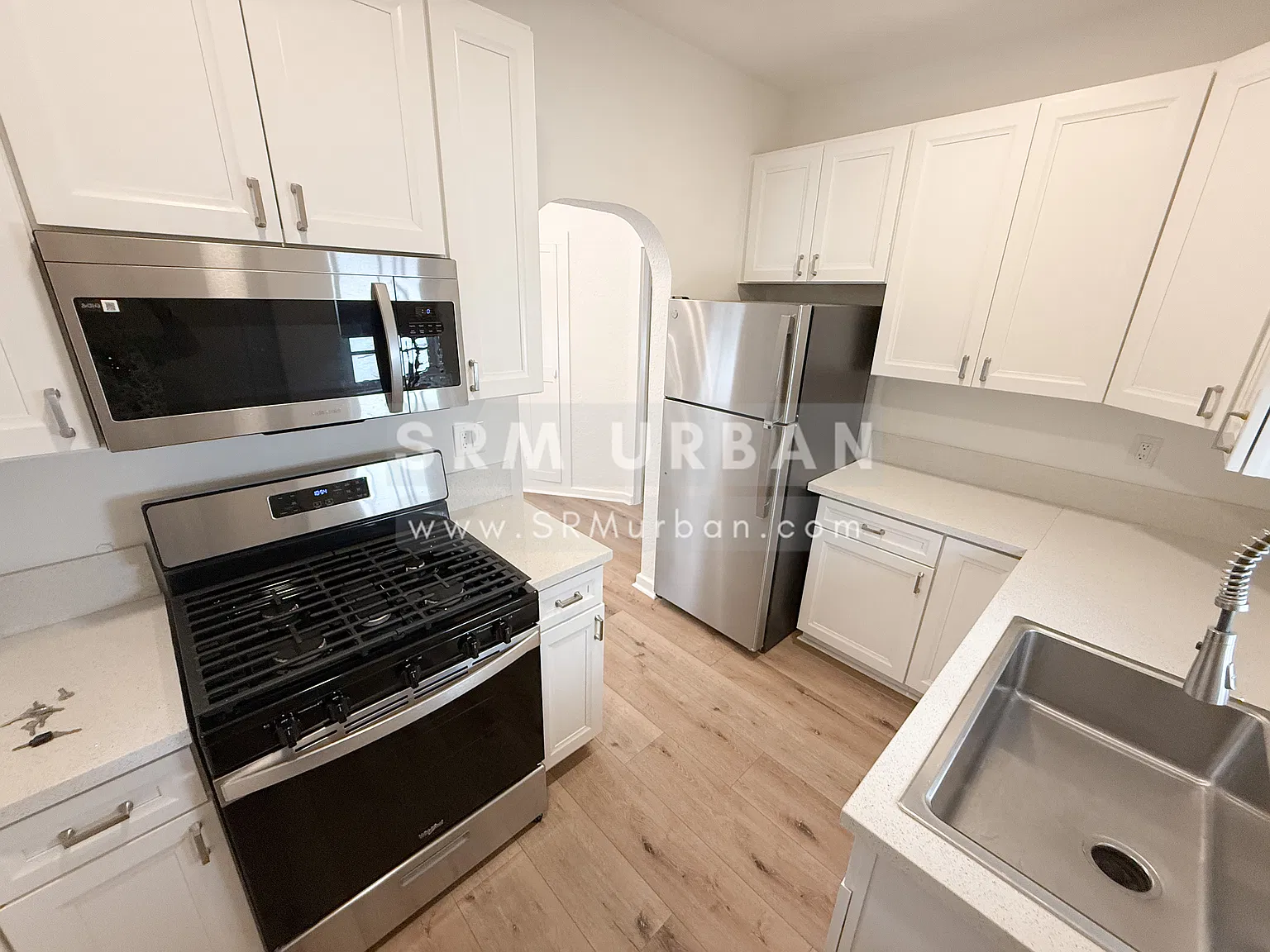 2 bed, 700 sqft, $2,585 — Photo 1